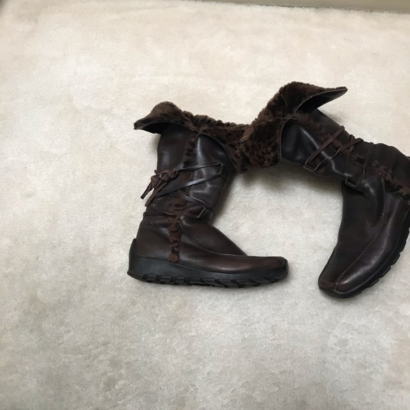 Winter Boots, leather upper, fur inside . - Picture 2 of 7